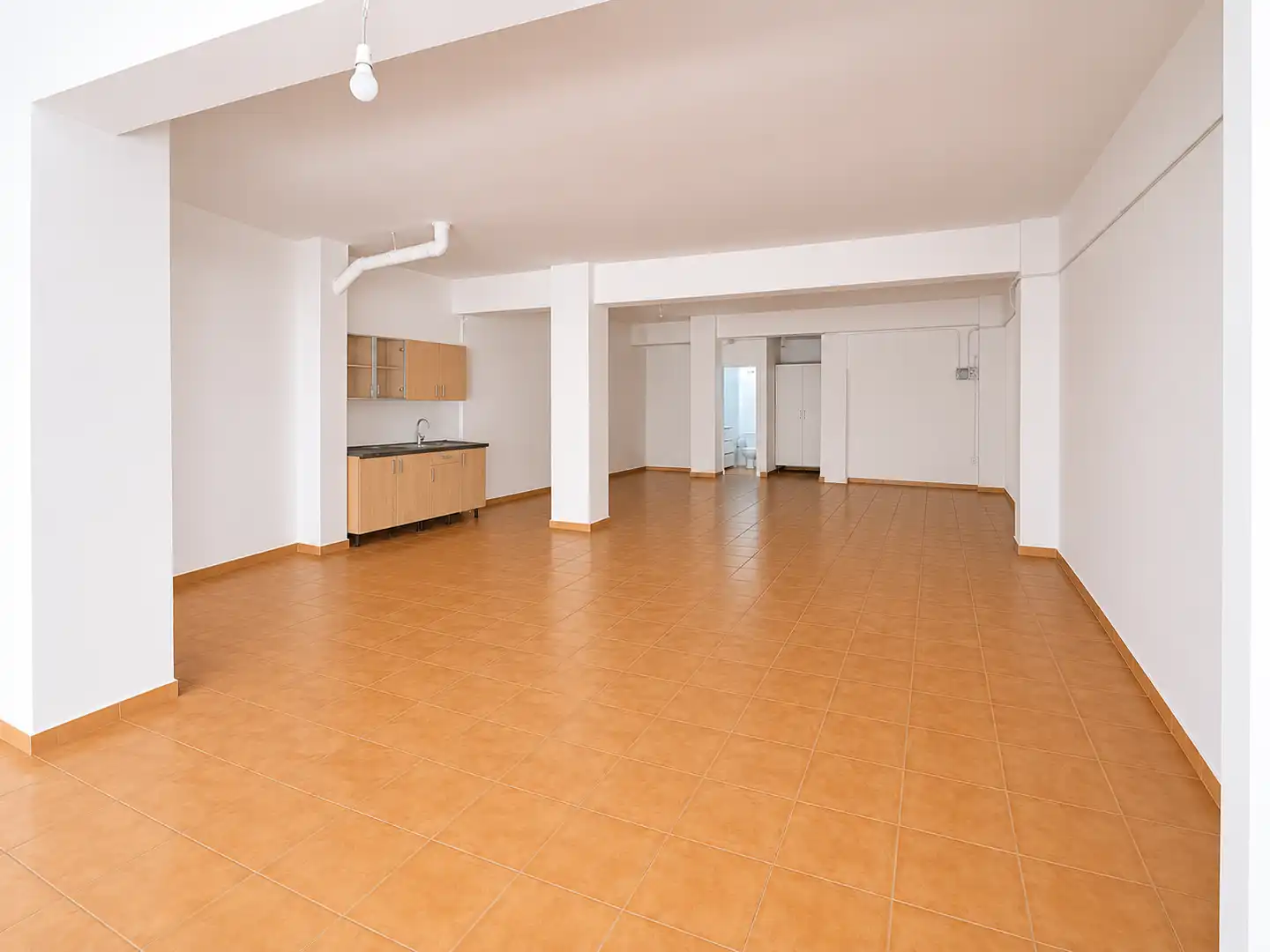 Commercial properties for sale in Carrer de Rotglà, 10, El Forn d'Alcedo Commercial properties for sale in Valencia