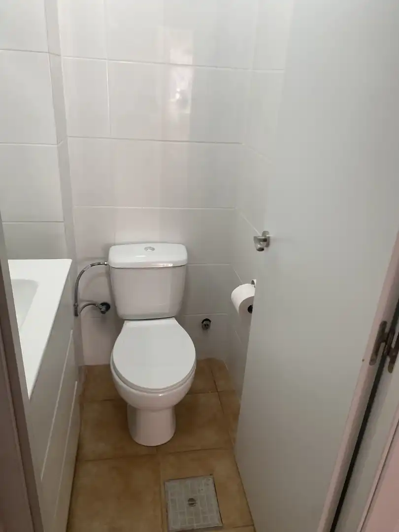 Commercial properties for sale in Carrer de Rotglà, 10, El Forn d'Alcedo Bathroom of Commercial properties for sale in Valencia