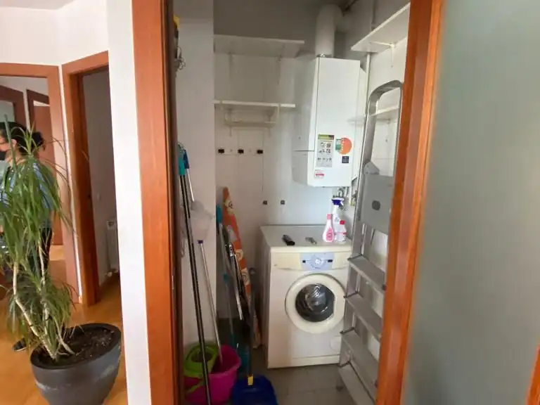 Habitación en Carrer Eix Onze de Setembre, 35, El Sucre - El Nadal Cocina de Piso para compartir en Vic con Calefacción, Parquet y Terraza