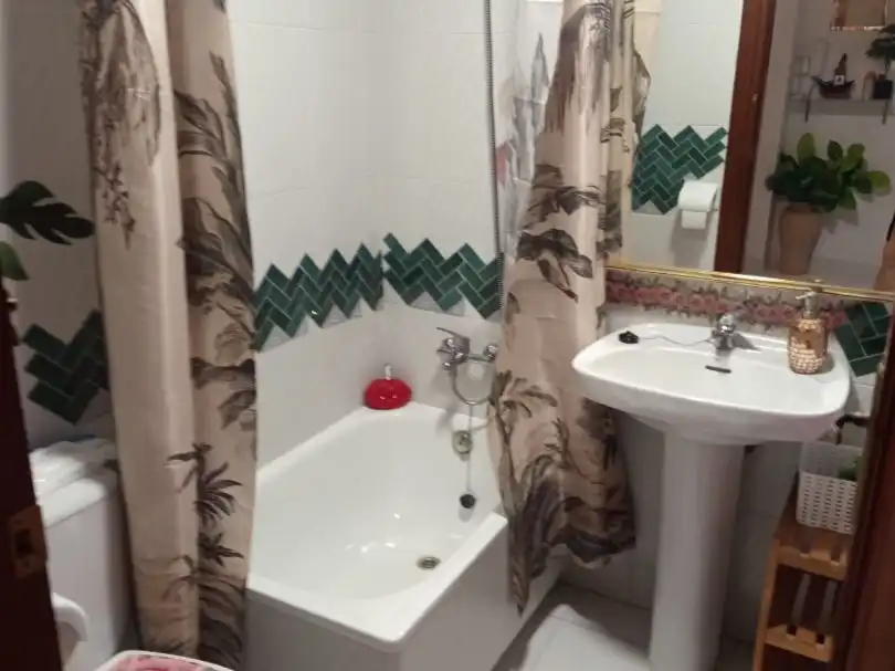 Flat for rent in Avenida Juan Carlos I, 96, Casco Antiguo