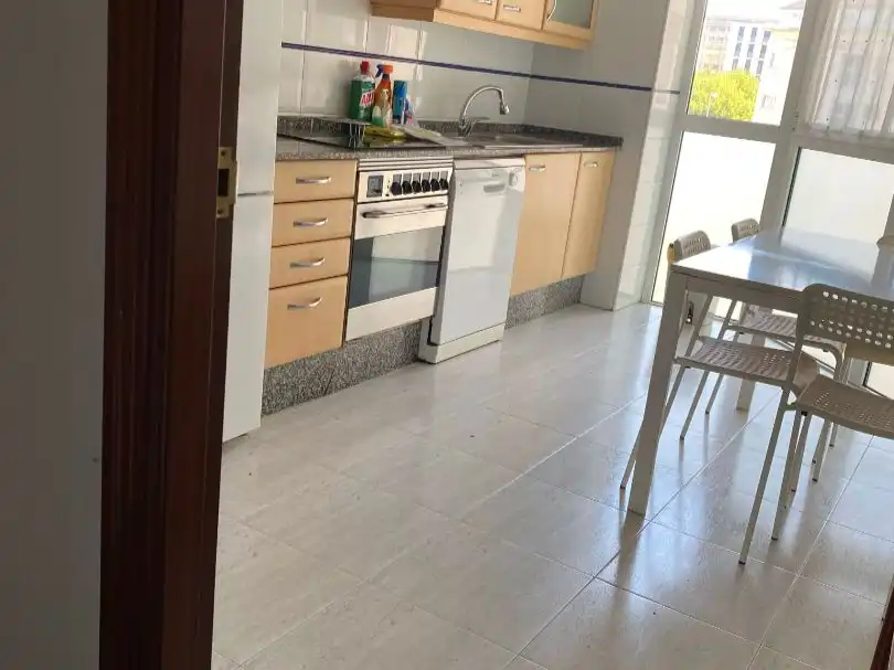 Piso de alquiler en Estrada da Granxa, 18, Acea de Olga - Augas Férreas Cocina de Piso de alquiler en Lugo con Calefacción, Jardín privado y Parquet