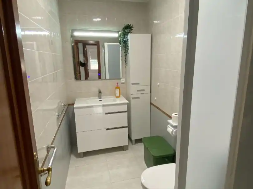 Room in Rúa Merced, 57, Los Castros - Castrillón Bathroom of Flat for share in A Coruña Capital with Terrace and Furnished