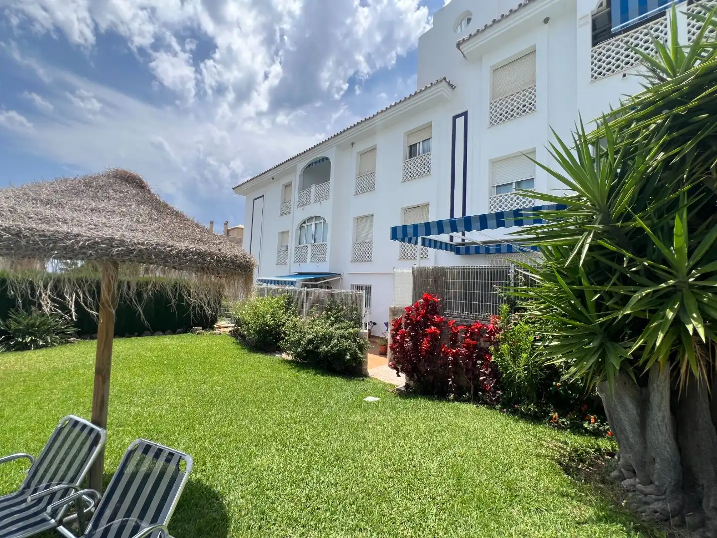 Pis en venda a Calle Santa Fe, 34, El Pinillo Vista exterior de Pis en venda en Torremolinos amb Terrassa, Piscina i Balcó