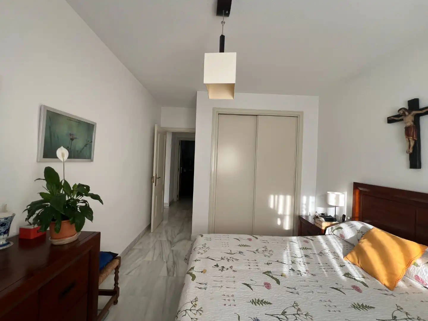 Pis en venda a Calle Santa Fe, 34, El Pinillo Dormitori de Pis en venda en Torremolinos amb Terrassa, Piscina i Balcó
