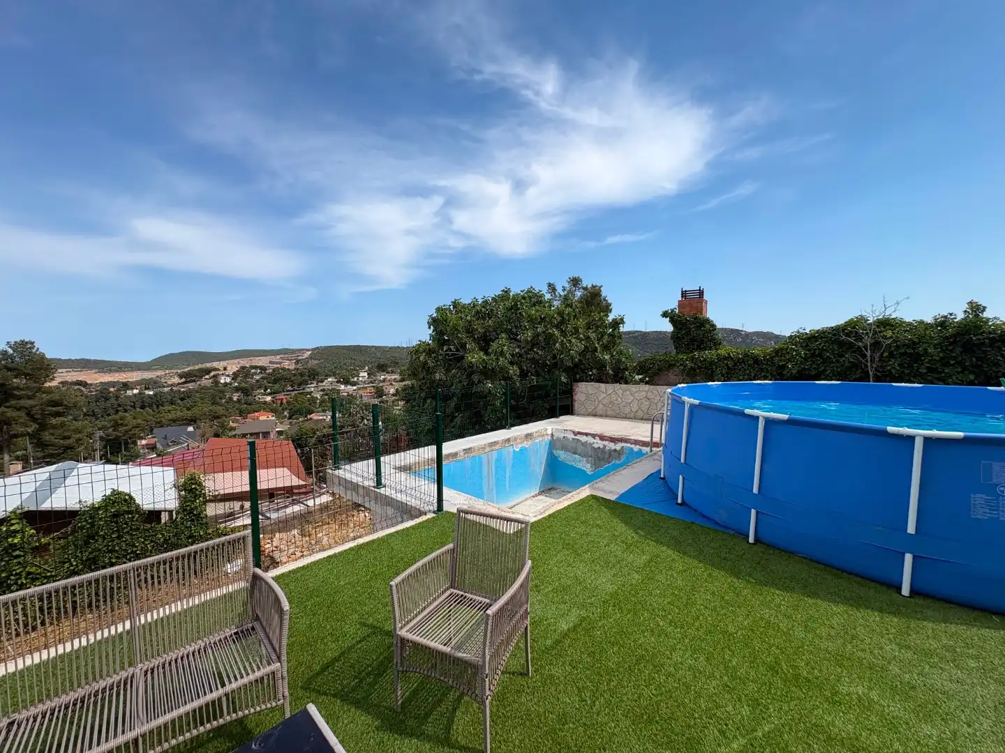 Houses for sale in Carrer Canàries, 426, Vallirana Swimming pool of Houses for sale in Vallirana with Terrace and Swimming Pool