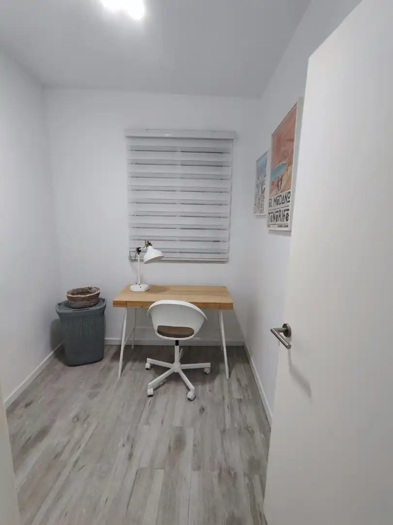 Piso de alquiler en Calle Tarajal, 8, El Médano Habitación de Piso de alquiler en Granadilla de Abona con Amueblado, Horno y Lavadora