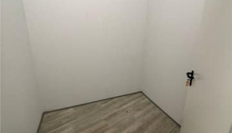 Storage room for rent in Centro, Barakaldo - image 1 Photo 1 of Storage room for rent in Centro, Barakaldo