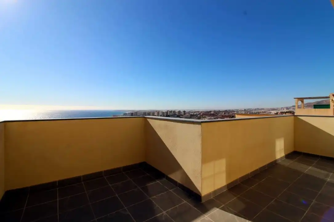 Casa o chalet de alquiler en Calle Lago de Enol, 21, El Puerto Terraza de Casa o chalet de alquiler en Roquetas de Mar con Aire acondicionado, Parquet y Terraza