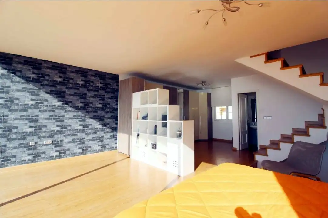 Casa o chalet de alquiler en Calle Lago de Enol, 21, El Puerto Sala de estar de Casa o chalet de alquiler en Roquetas de Mar con Aire acondicionado, Parquet y Terraza