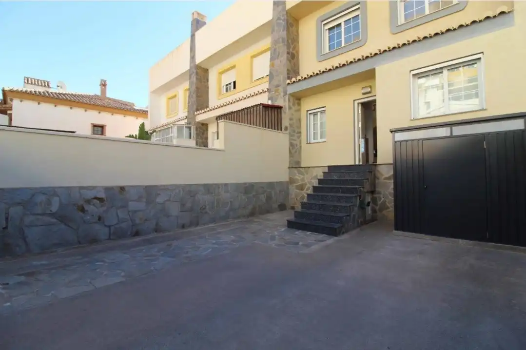 Casa o chalet de alquiler en Calle Lago de Enol, 21, El Puerto Vista exterior de Casa o chalet de alquiler en Roquetas de Mar con Aire acondicionado, Parquet y Terraza
