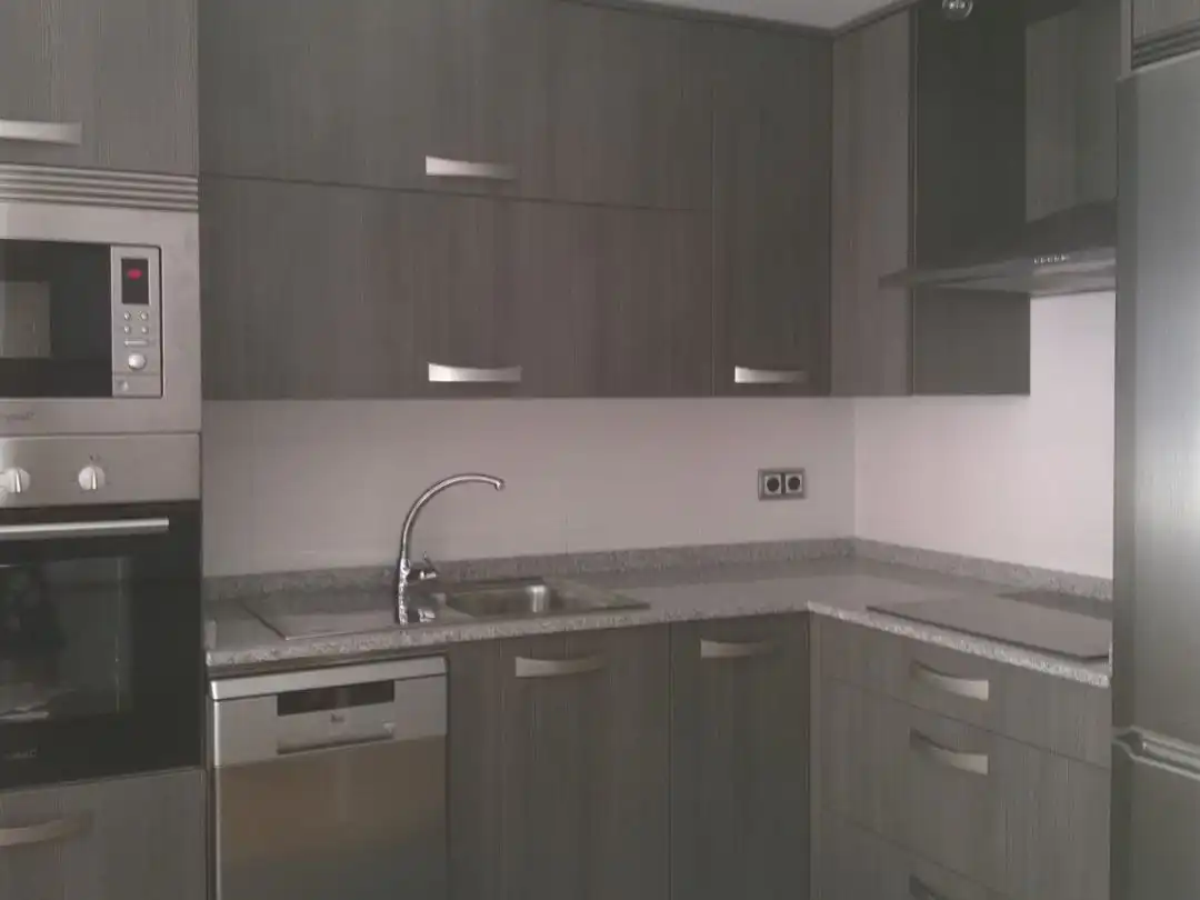 Pis de lloguer a Rúa dos Ferreiros, 24, Centro - Echegaray Cuina de Pis de lloguer en Pontevedra Capital amb Calefacció, Parquet i Traster
