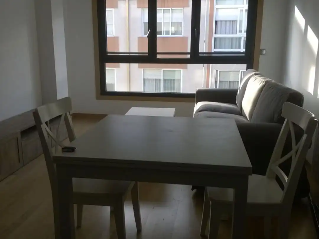 Pis de lloguer a Rúa dos Ferreiros, 24, Centro - Echegaray Menjador de Pis de lloguer en Pontevedra Capital amb Calefacció, Parquet i Traster