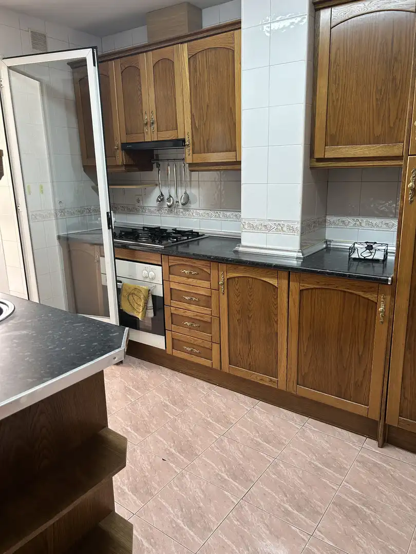 Flat for rent in Calle Lepanto, 34, Maracena Kitchen of Flat for rent in Maracena with Air Conditioner, Heating and Furnished