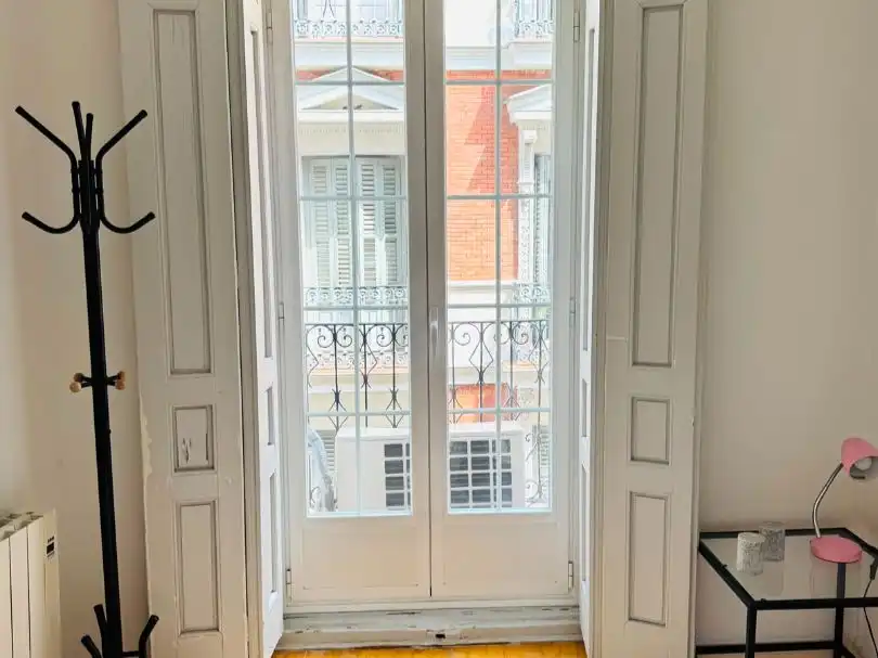 Flat for rent in  Madrid Capital  with Air Conditioner and Balcony