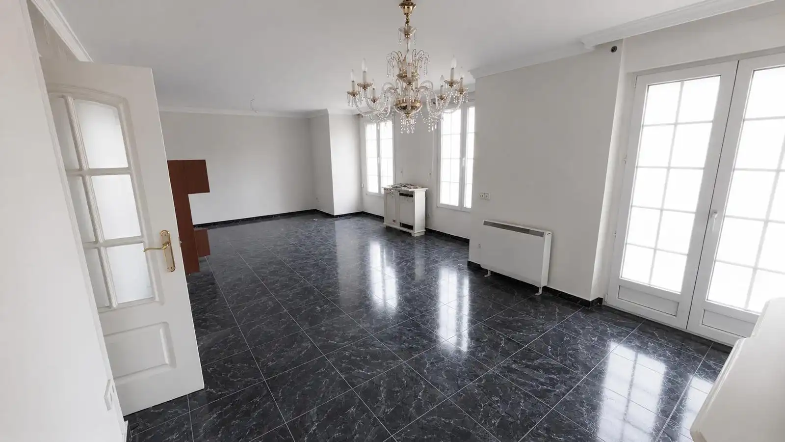 Wohnung zur Miete in Paseo Alameda, 54, Eixample Wohnzimmer von Wohnung zur Miete in Alcoy / Alcoi mit Balkon
