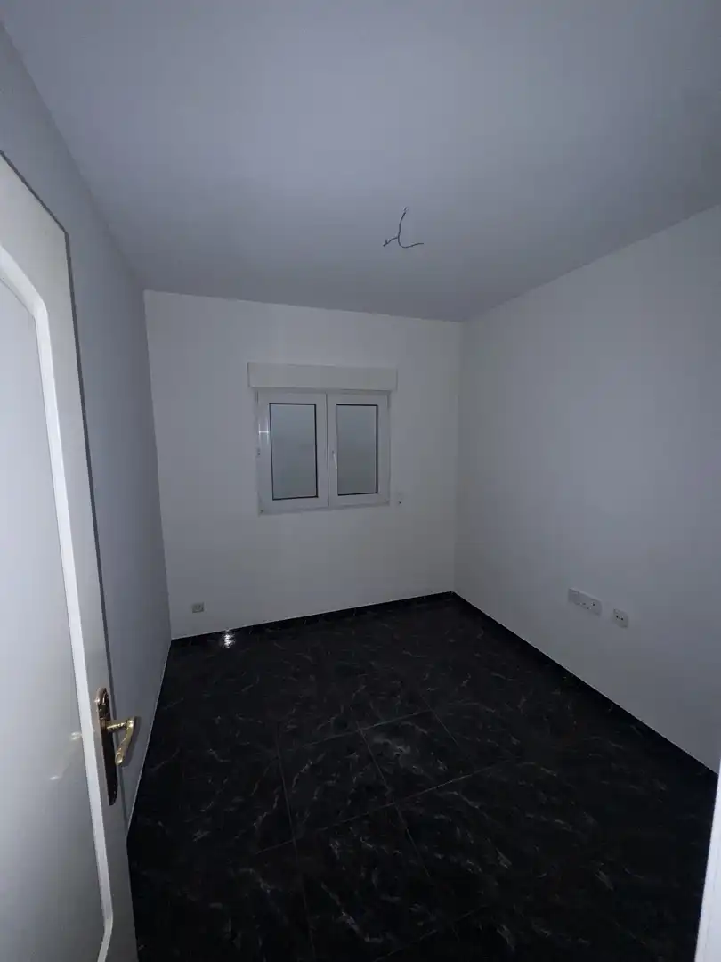 Wohnung zur Miete in Paseo Alameda, 54, Eixample Schlafzimmer von Wohnung zur Miete in Alcoy / Alcoi mit Balkon