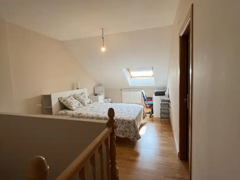 Dúplex en venta en Calle Los Deportes, 60, Ponferrada Habitación de Dúplex en venta en Ponferrada