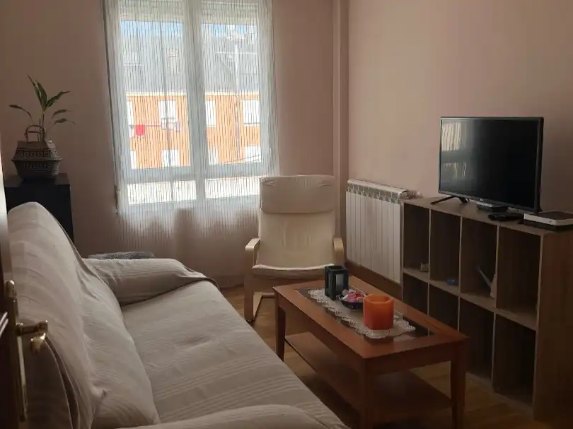 Dúplex en venta en Calle Los Deportes, 60, Ponferrada Sala de estar de Dúplex en venta en Ponferrada