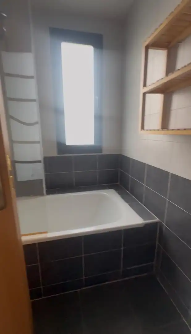 Bany de Pis en venda en San Sebastián de los Reyes amb Aire condicionat, Calefacció i Parquet