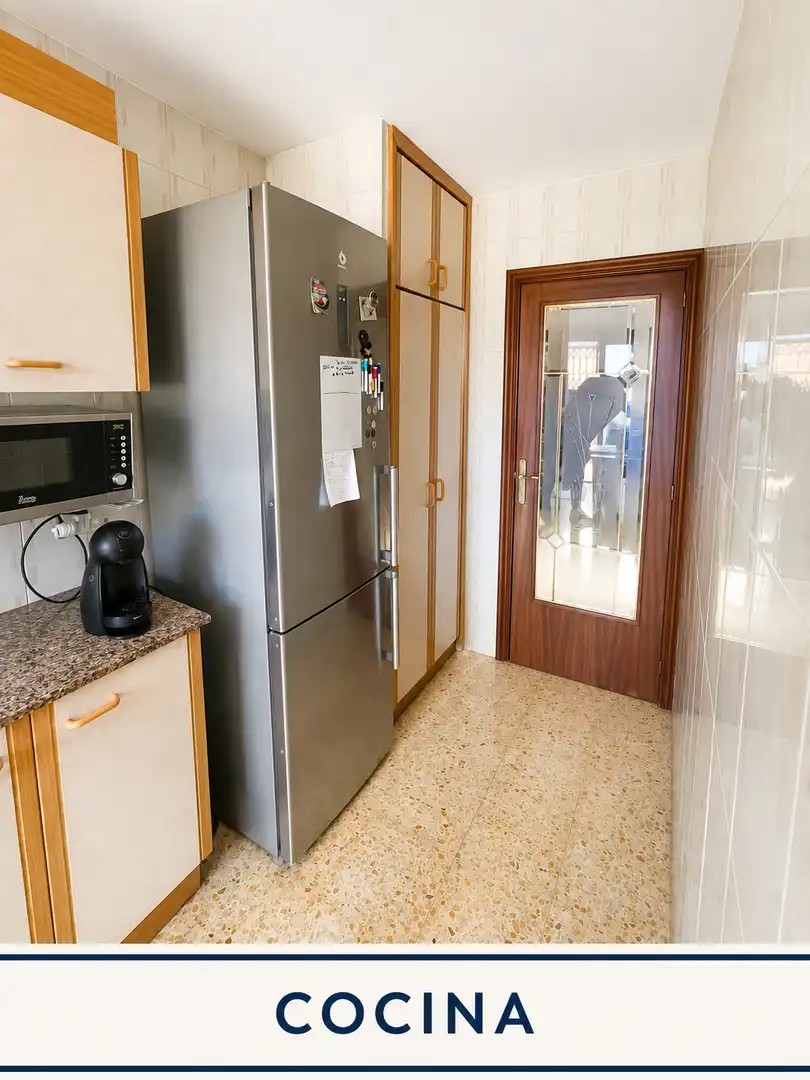 Wohnung zum Verkauf in Plaça de la Vila, 18, Centre Küche von Wohnung zum Verkauf in El Prat de Llobregat mit Klimaanlage, Terrasse und Balkon
