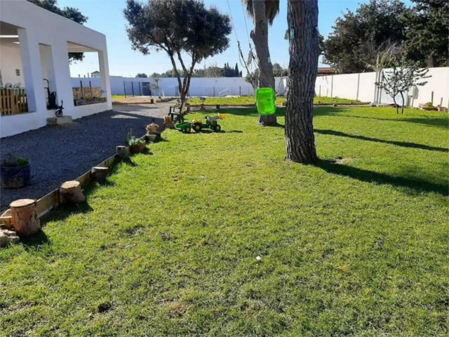 Jardín de Estudio de alquiler en Chipiona con Jardín privado, Terraza y Amueblado