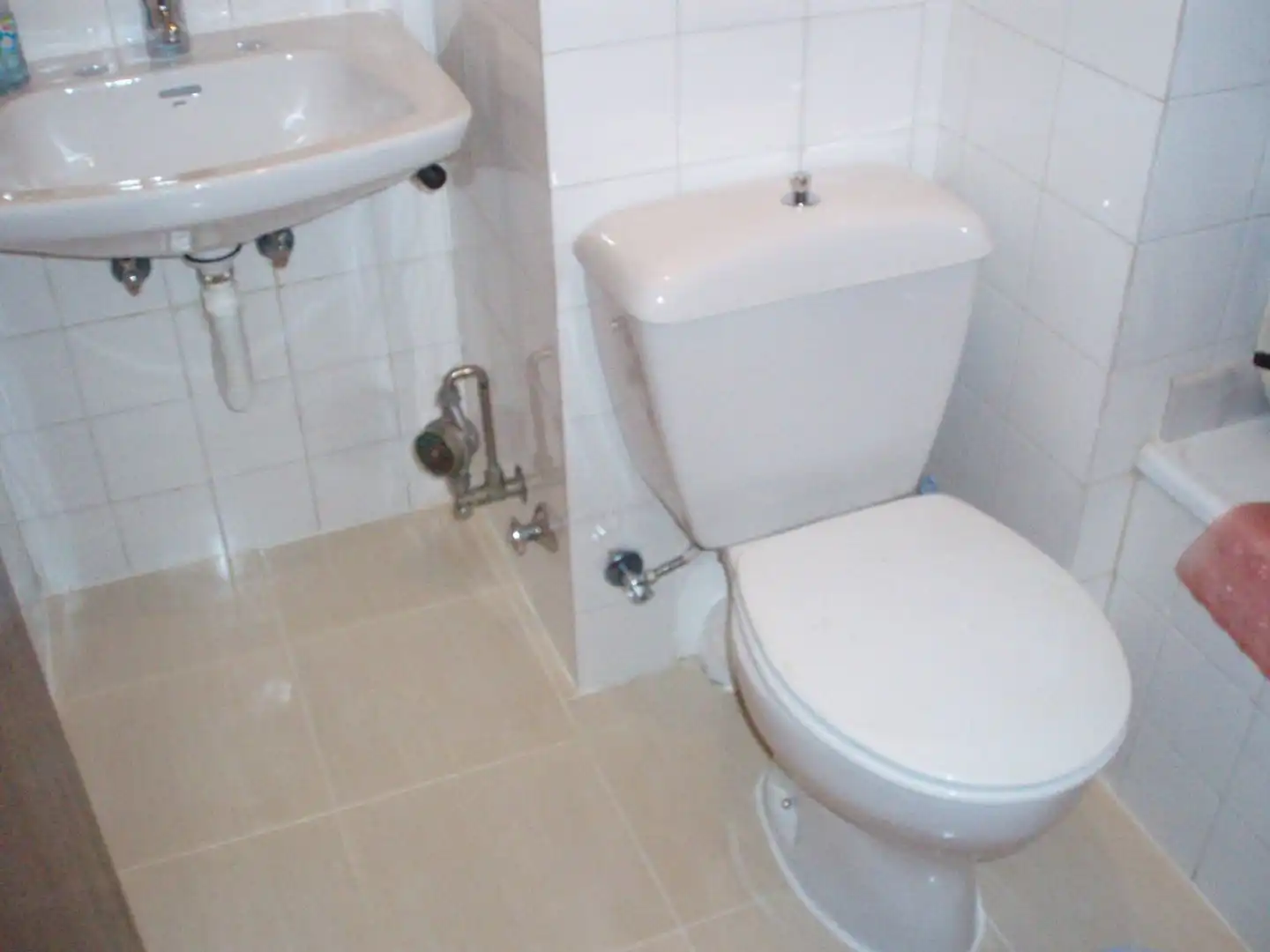 Wohnung zur Miete in Calle la Luz, 10, Trobajo del Camino Badezimmer von Wohnung zur Miete in San Andrés del Rabanedo mit Heizung, Parkett und Möbliert