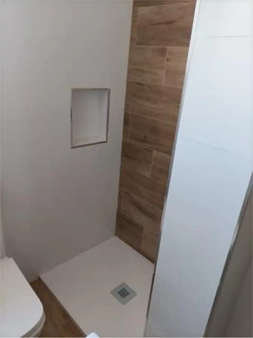 Flat for sale in El Tardón - El Carmen Bathroom of Flat for sale in Sevilla