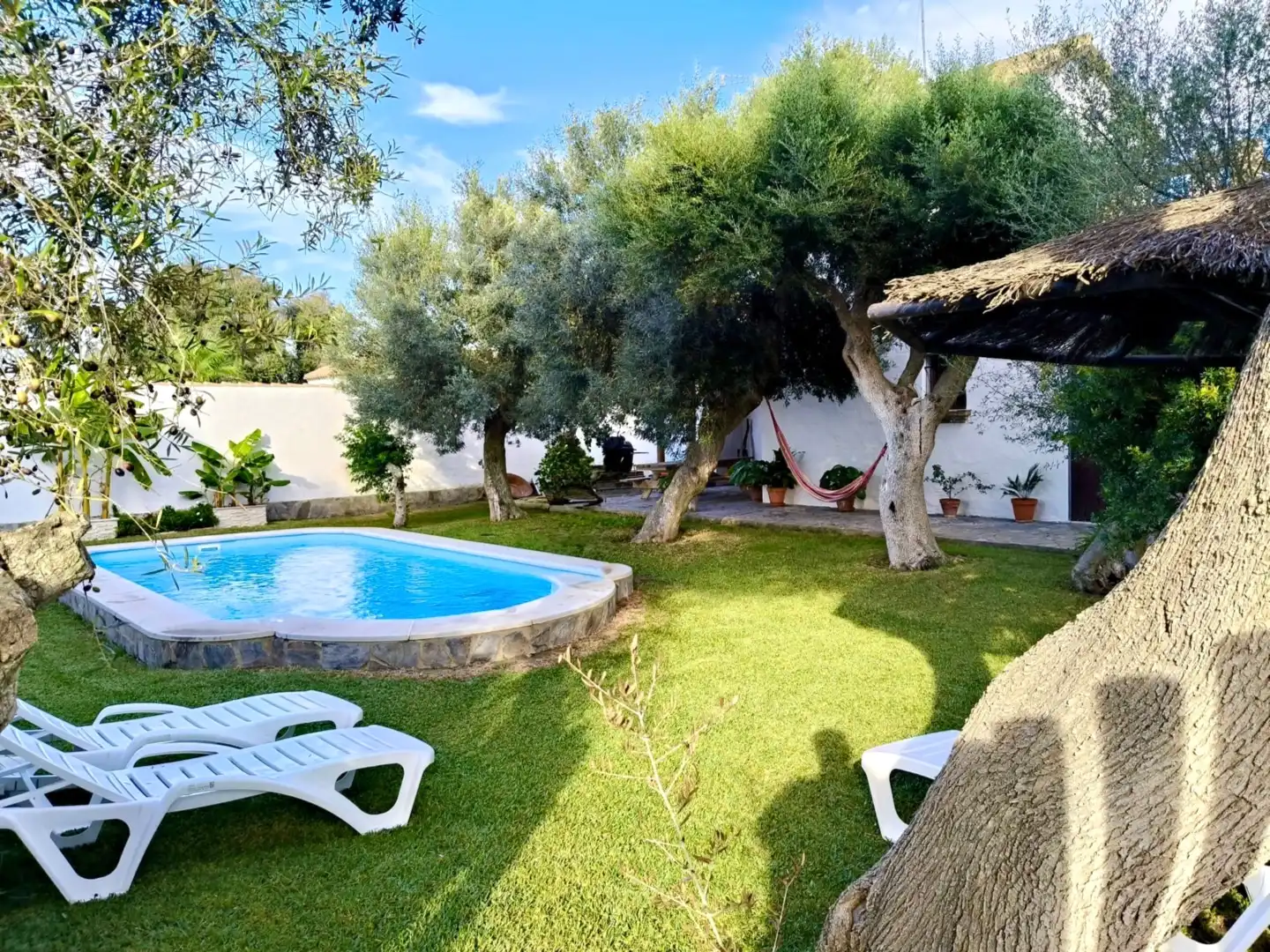 Wohnung zur Miete in Pago Zahora, 291, Zahora Schwimmbecken von Wohnung zur Miete in Barbate mit Klimaanlage, Heizung und Privatgarten
