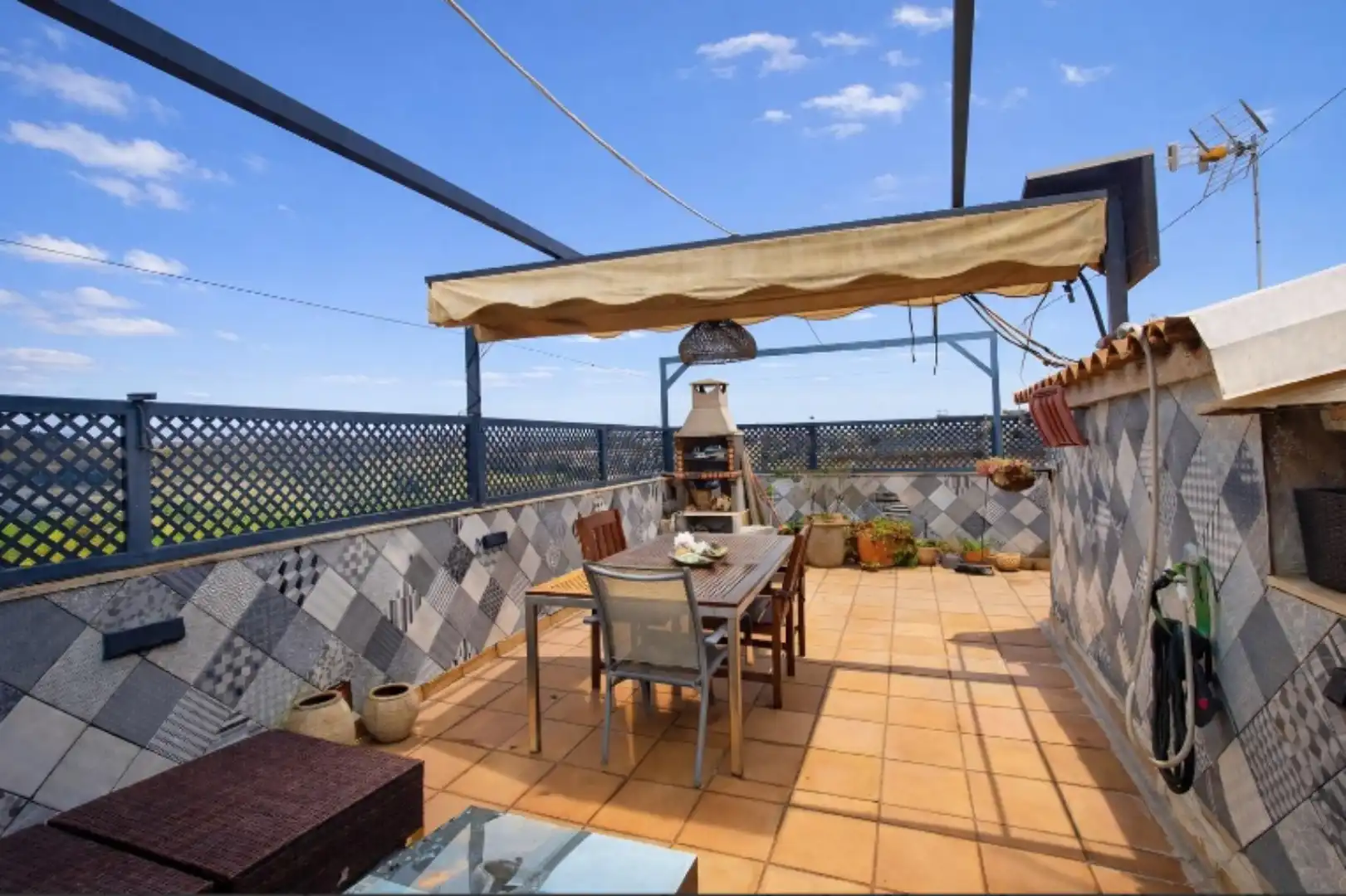 Dúplex en venta en Carrer del Rasot, 33, La Collada - Sis Camins Terraza de Dúplex en venta en Vilanova i la Geltrú con Terraza y Balcón