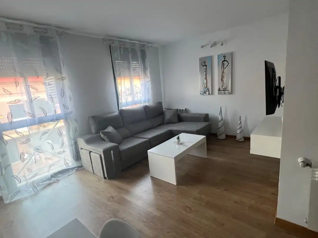 Piso de alquiler en Calle Torrijos, 26, Méntrida Sala de estar de Piso de alquiler en Méntrida con Aire acondicionado, Calefacción y Amueblado