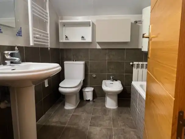 Piso de alquiler en Calle Torrijos, 26, Méntrida Baño de Piso de alquiler en Méntrida con Aire acondicionado, Calefacción y Amueblado