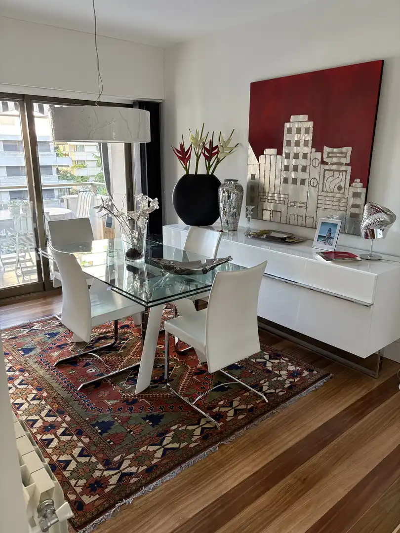 Piso en venta en Calle de Julio Palacios, 13, La Paz Comedor de Piso en venta en Madrid Capital con Aire acondicionado, Terraza y Piscina