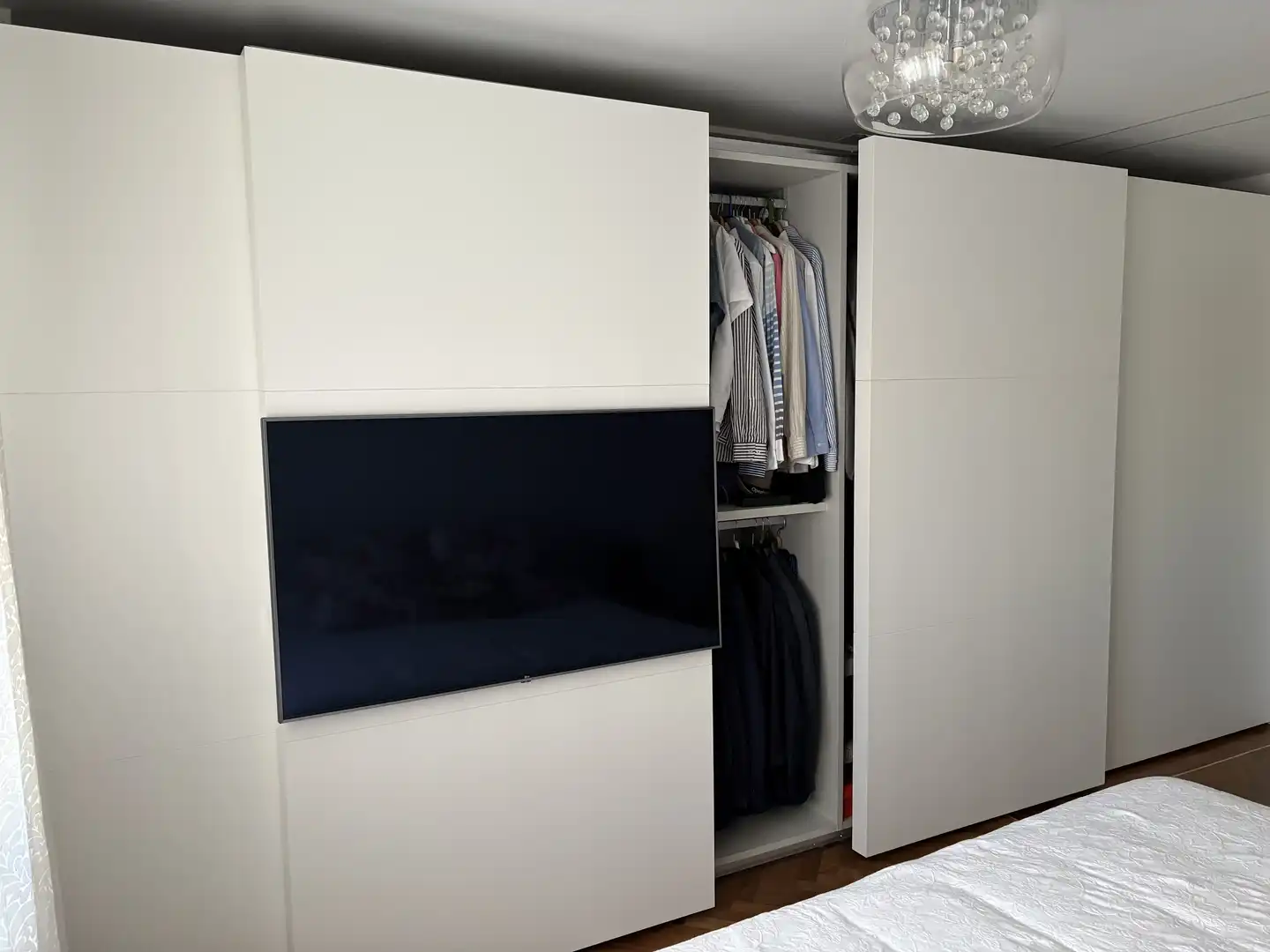 Piso en venta en Calle de Julio Palacios, 13, La Paz Habitación de Piso en venta en Madrid Capital con Aire acondicionado, Terraza y Piscina