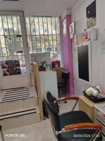Local comercial en Alquiler en Tres Olivos - Valverde