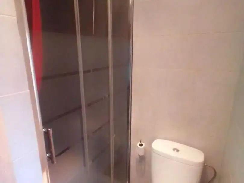 Baño de Piso en venta en Fabero con Aire acondicionado, Calefacción y Parquet