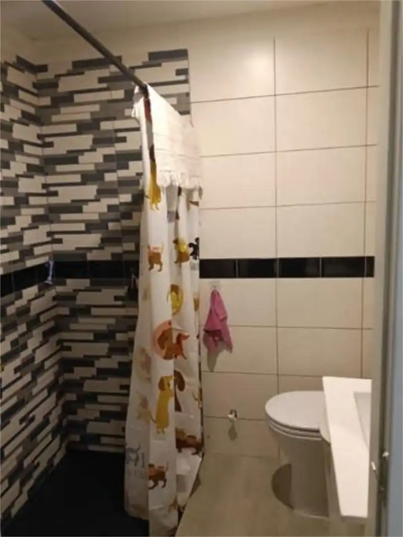 Bathroom of Flat for rent in Avilés  with Terrace, Storage room and Pets allowed
