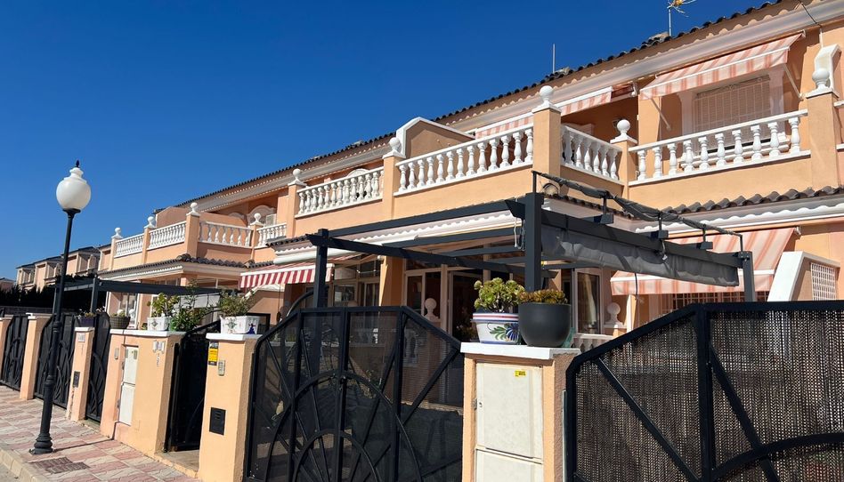 Flat for sale in Carrer de Finlandia, 5, Puerto Marino, Santa Pola - image 1 Photo 1 of Flat for sale in Carrer de Finlandia, 5, Puerto Marino, Santa Pola