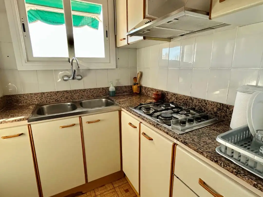 Küche von Wohnung zum Verkauf in Terrassa mit Klimaanlage und Terrasse