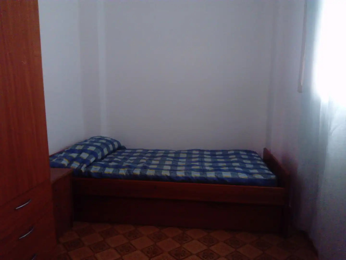 Flat for rent in Carrer del Mestre Arturo Padilla, 27, Zona Campus Universitario Bedroom of Flat for rent in Burjassot with Furnished and Balcony