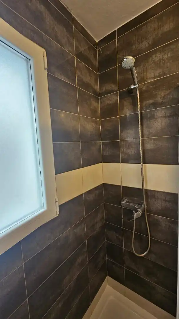Baño de Piso de alquiler en Valladolid con Calefacción, Parquet y Amueblado