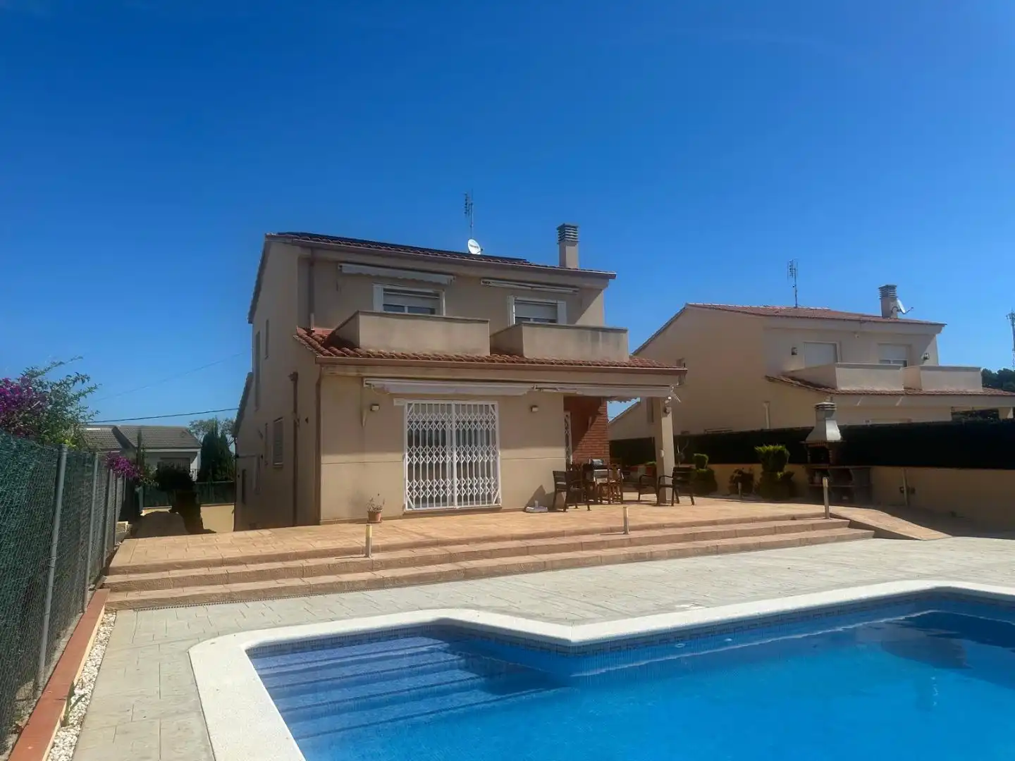Houses for sale in Avinguda Valldemar, 1, Castellet i la Gornal Exterior view of Houses for sale in Castellet i la Gornal with Terrace, Swimming Pool and Balcony