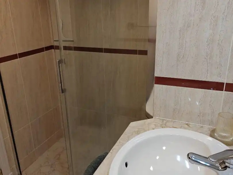 Baño de Piso de alquiler en Madrid con Aire acondicionado, Calefacción y Parquet