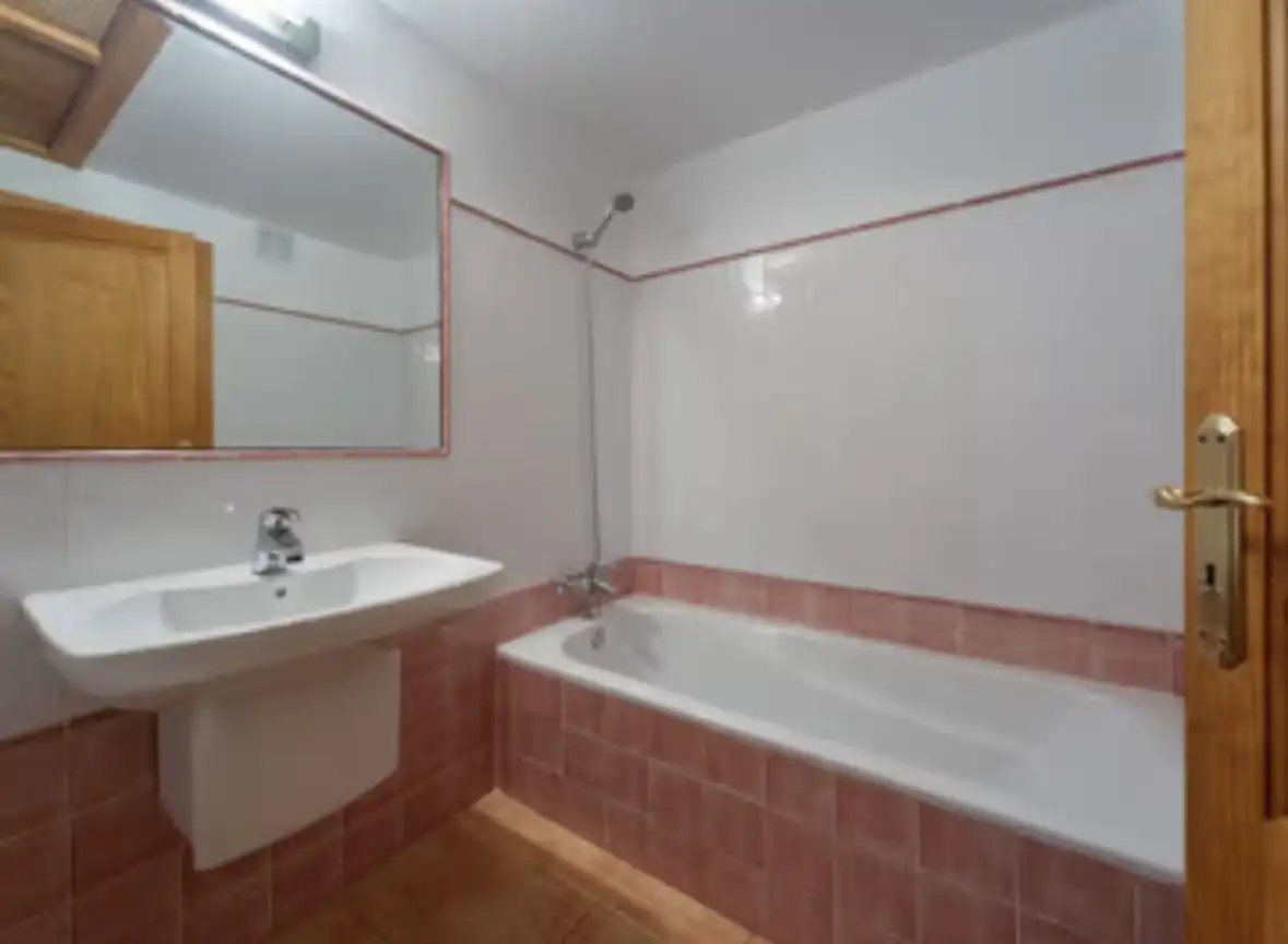 Bathroom of Houses for sale in Alaró