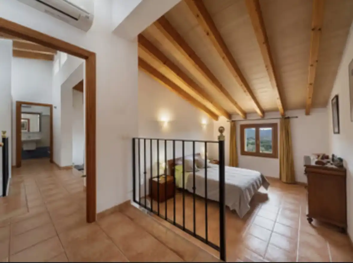Bedroom of Houses for sale in Alaró