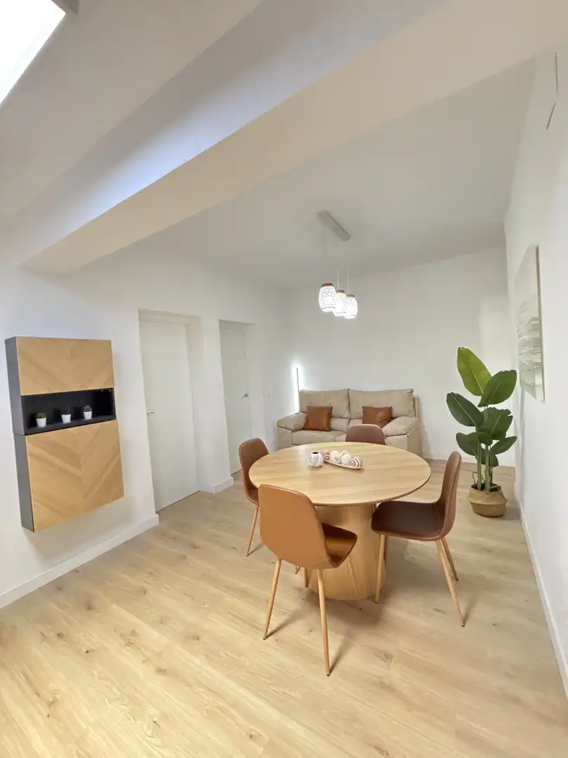 Room in Calle Altagracia, 27, El Perchel Living room of Flat for share in Ciudad Real with Air Conditioner, Heating and Parquet flooring