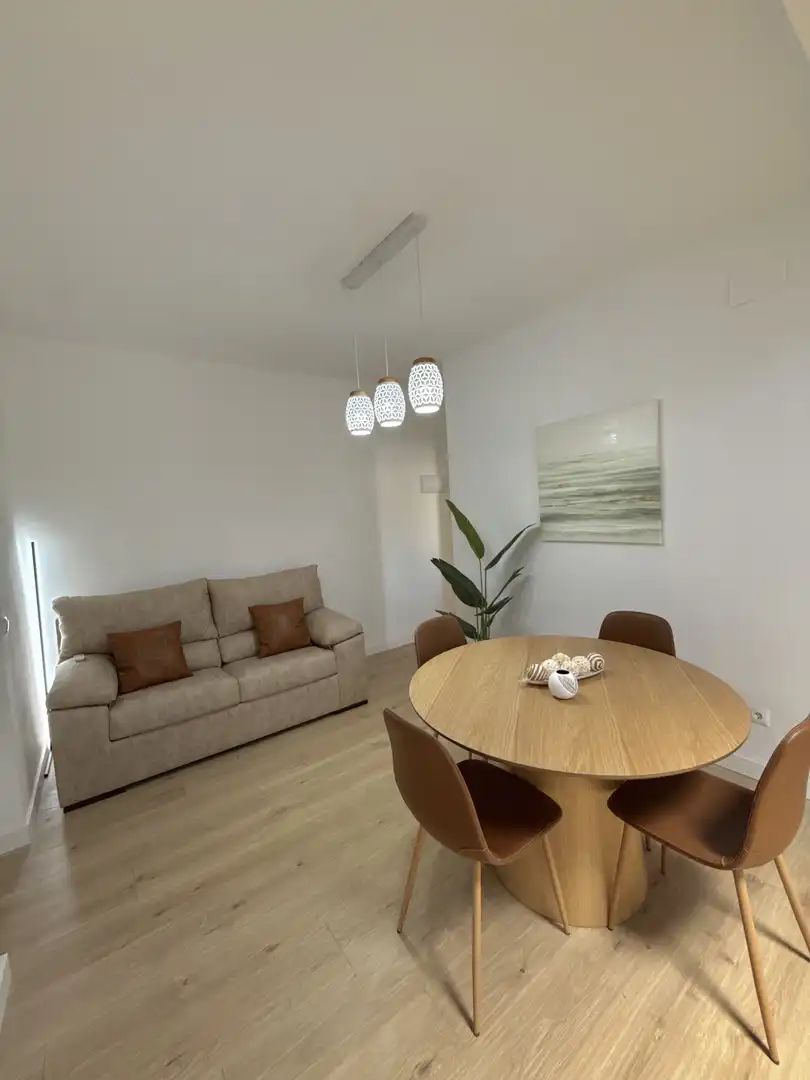 Room in Calle Altagracia, 27, El Perchel Living room of Flat for share in Ciudad Real with Air Conditioner, Heating and Parquet flooring