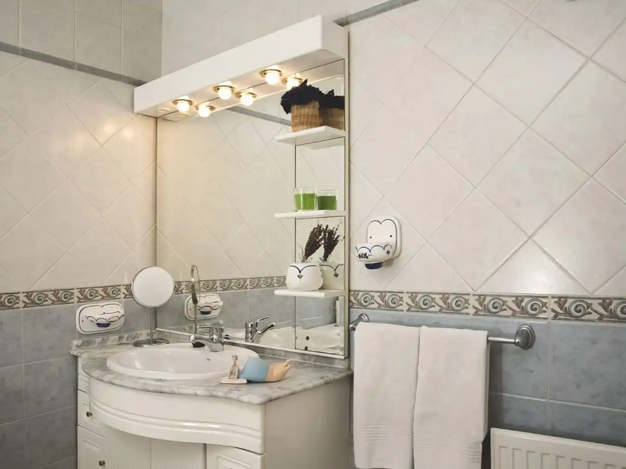 Casa o chalet en venta en Calle Real, 2, Cuenca Capital Baño de Casa o chalet en venta en Cuenca Capital con Aire acondicionado, Terraza y Piscina