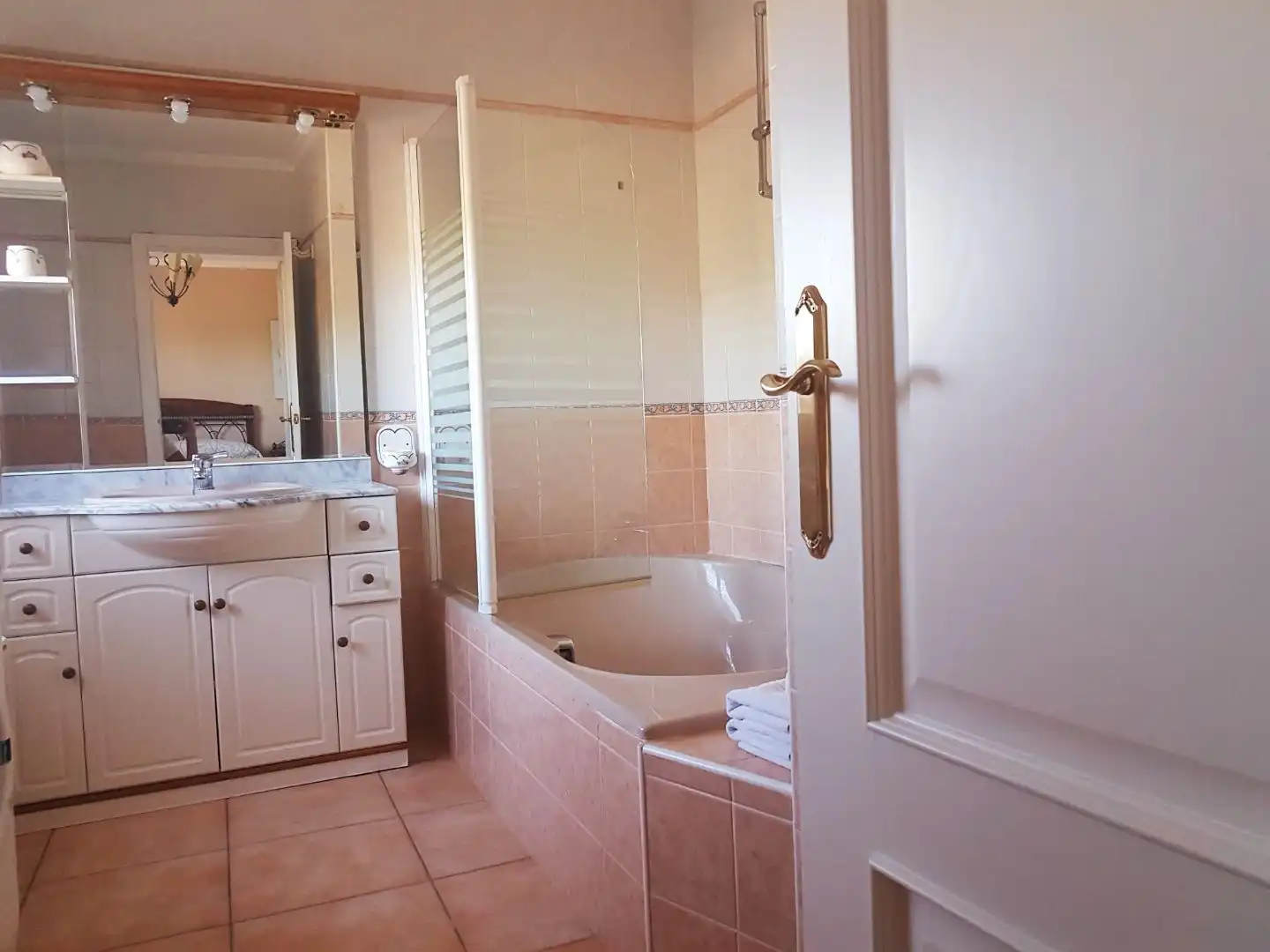 Casa o chalet en venta en Calle Real, 2, Cuenca Capital Baño de Casa o chalet en venta en Cuenca Capital con Aire acondicionado, Terraza y Piscina