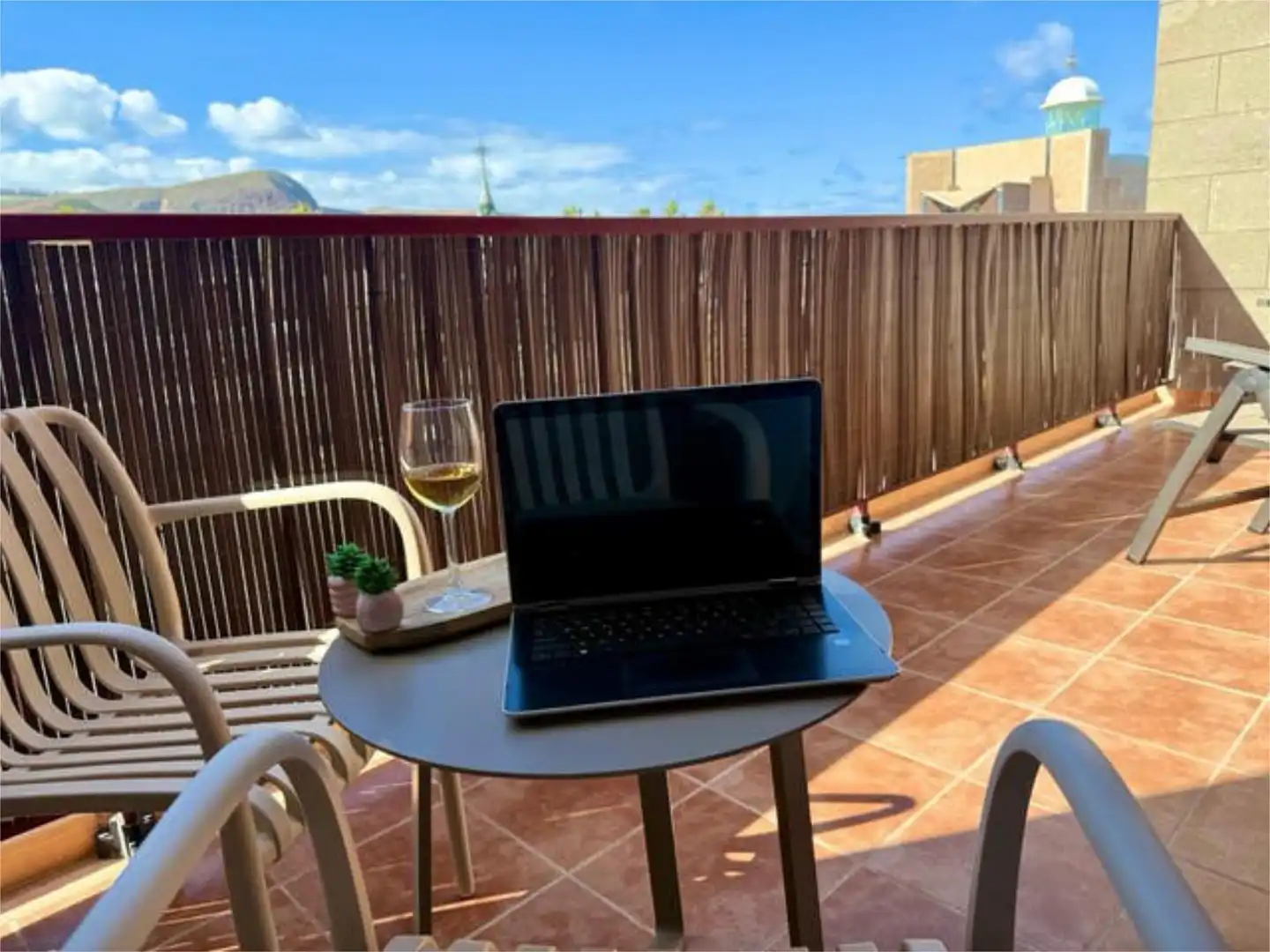 Wohnungen zur Miete in Guanarteme Terrasse von Wohnungen zur Miete in Las Palmas de Gran Canaria mit Terrasse und Möbliert