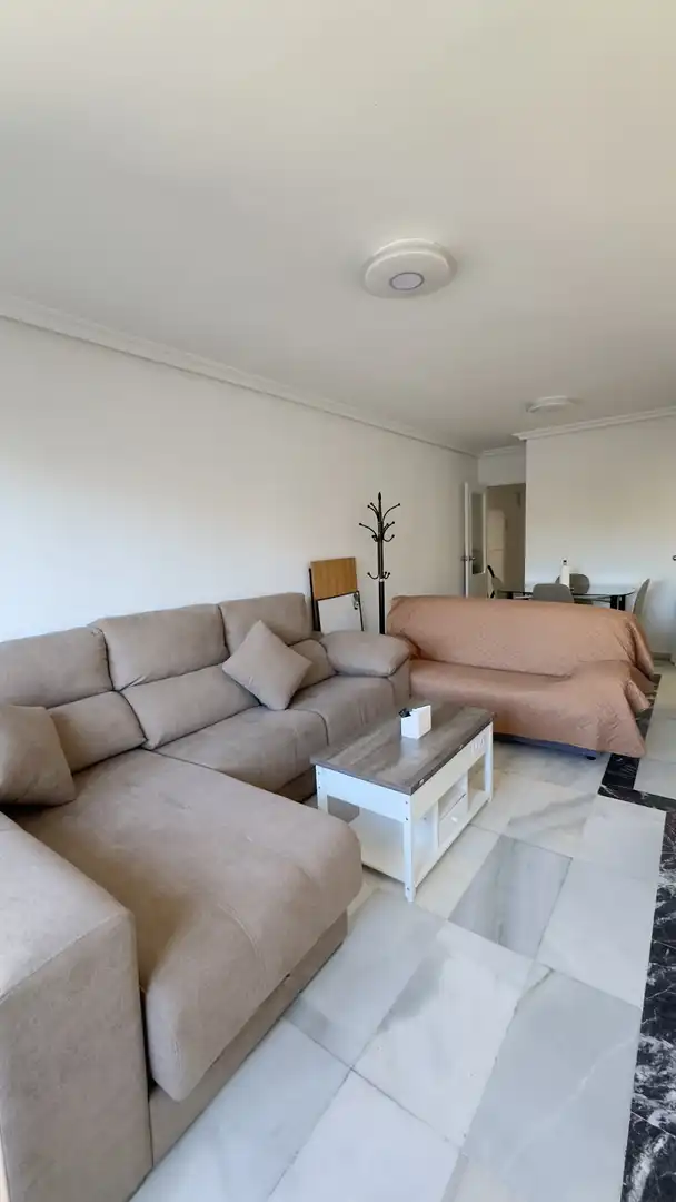 Habitació a Calle Ruiz Zorrilla, Bajadilla - Fuente Nueva Habitació a Calle Ruiz Zorrilla, Bajadilla - Fuente Nueva